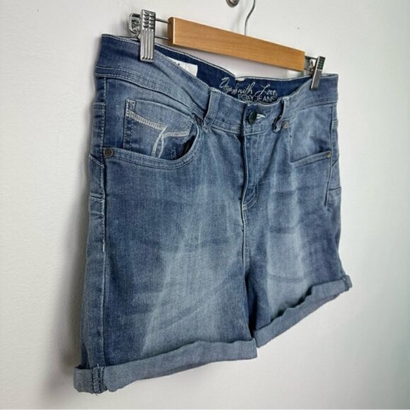 Foxy Jeans Chloe Denim Shorts 32 - Picture 4 of 8